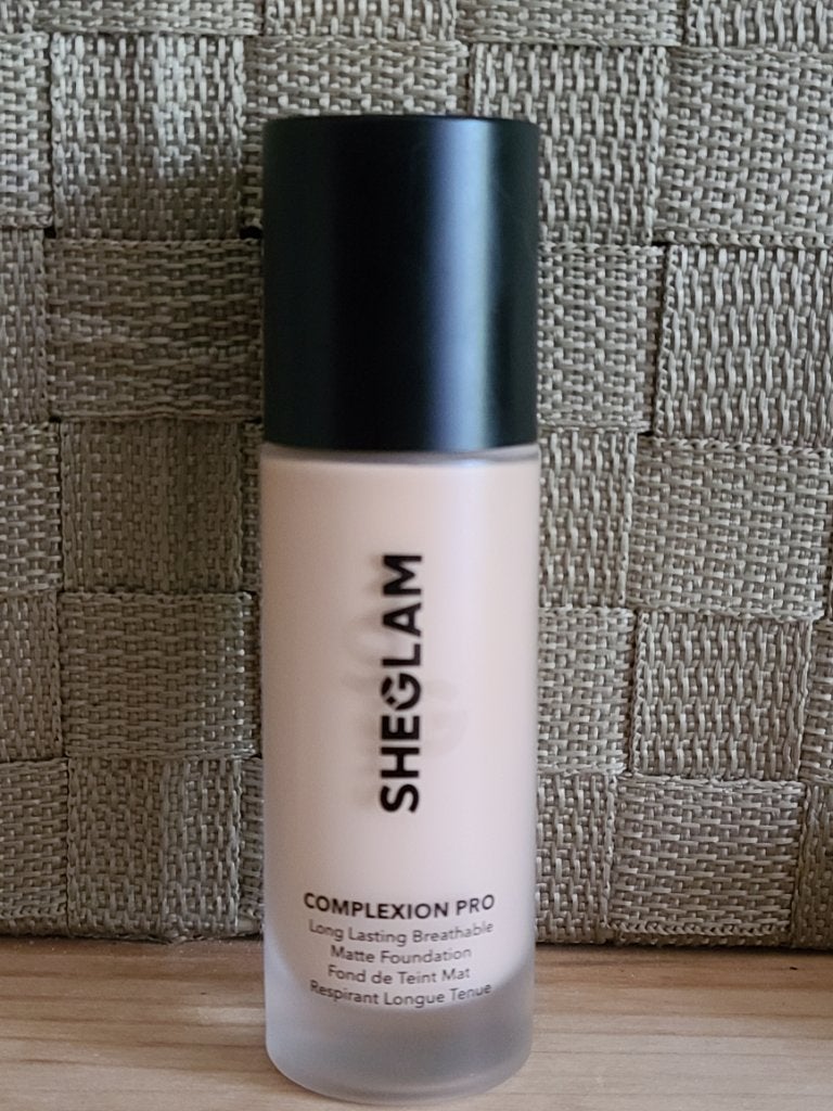 コンプレクション プロロングラスティング ソフトマットファンデーション/SHEGLAM/クリーム・エマルジョンファンデーションを使ったクチコミ(1枚目)