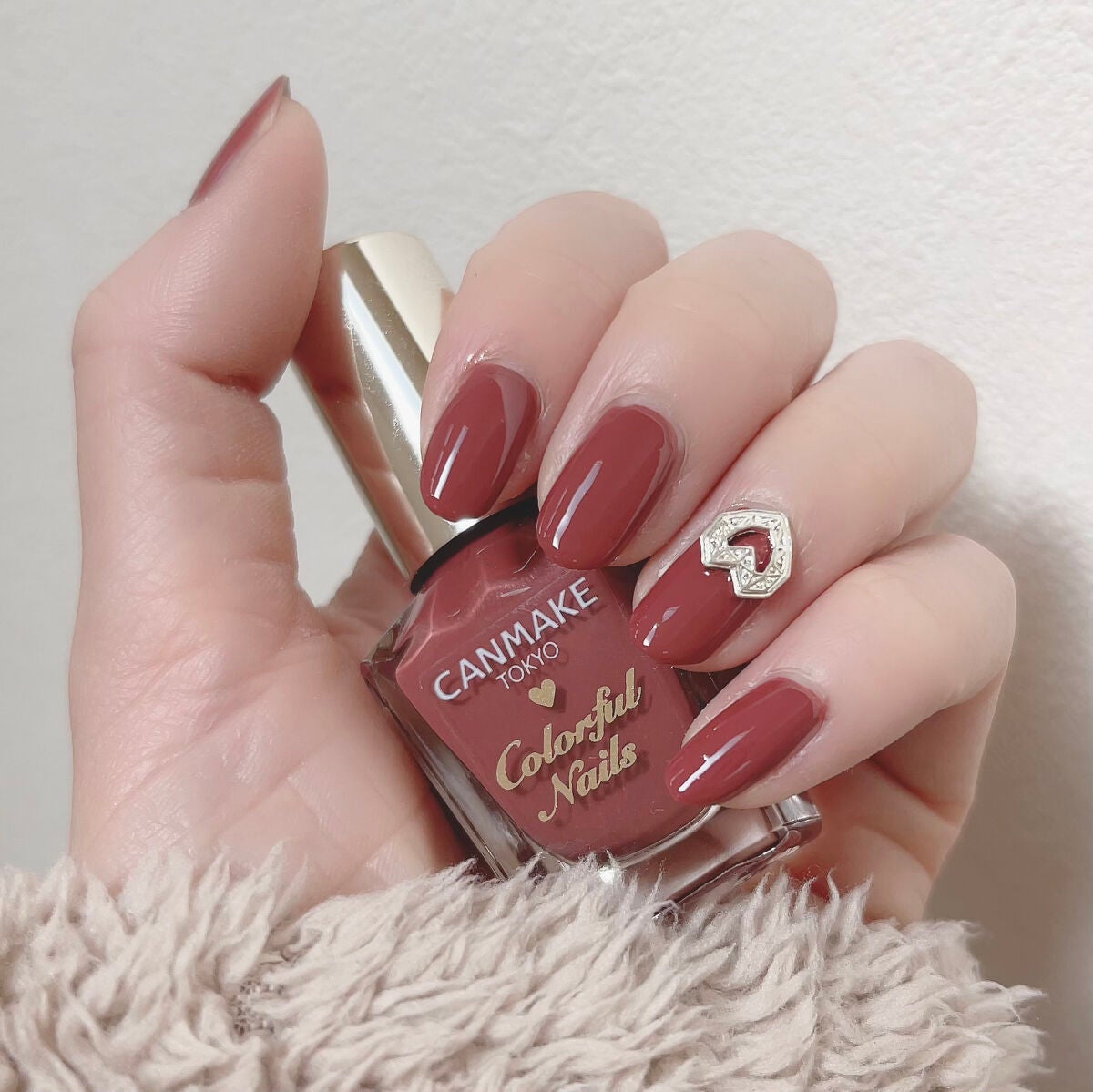 カラフルネイルズ/キャンメイク/マニキュアを使ったクチコミ(4枚目)