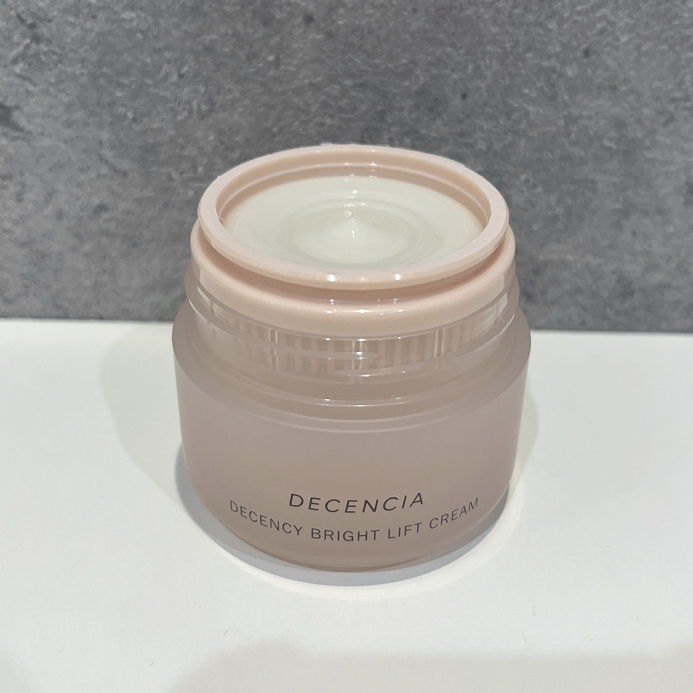 ディセンシア ディセンシー ブライトリフト クリーム/DECENCIA/フェイスクリームを使ったクチコミ(4枚目)