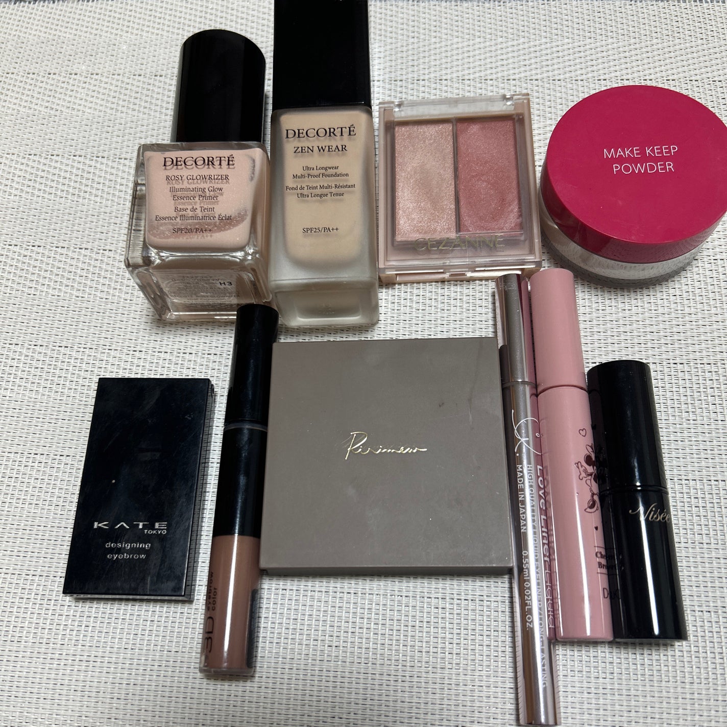 ケイト デザイニングアイブロウ3D/KATE/パウダーアイブロウを使ったクチコミ(1枚目)