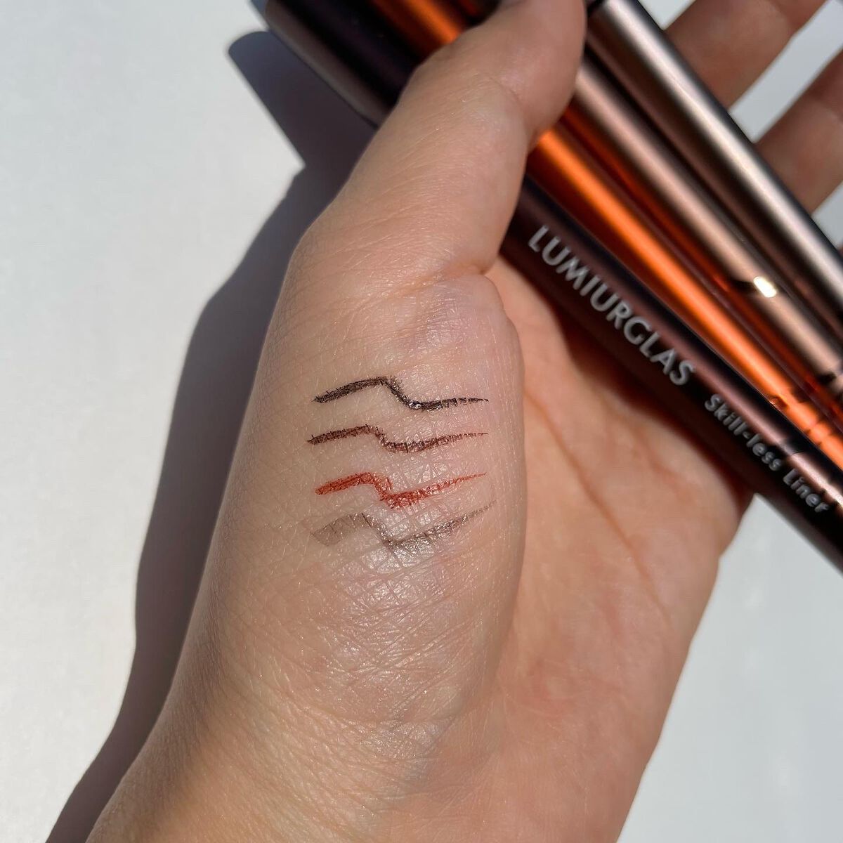 スキルレスライナー/LUMIURGLAS/リキッドアイライナーを使ったクチコミ(2枚目)