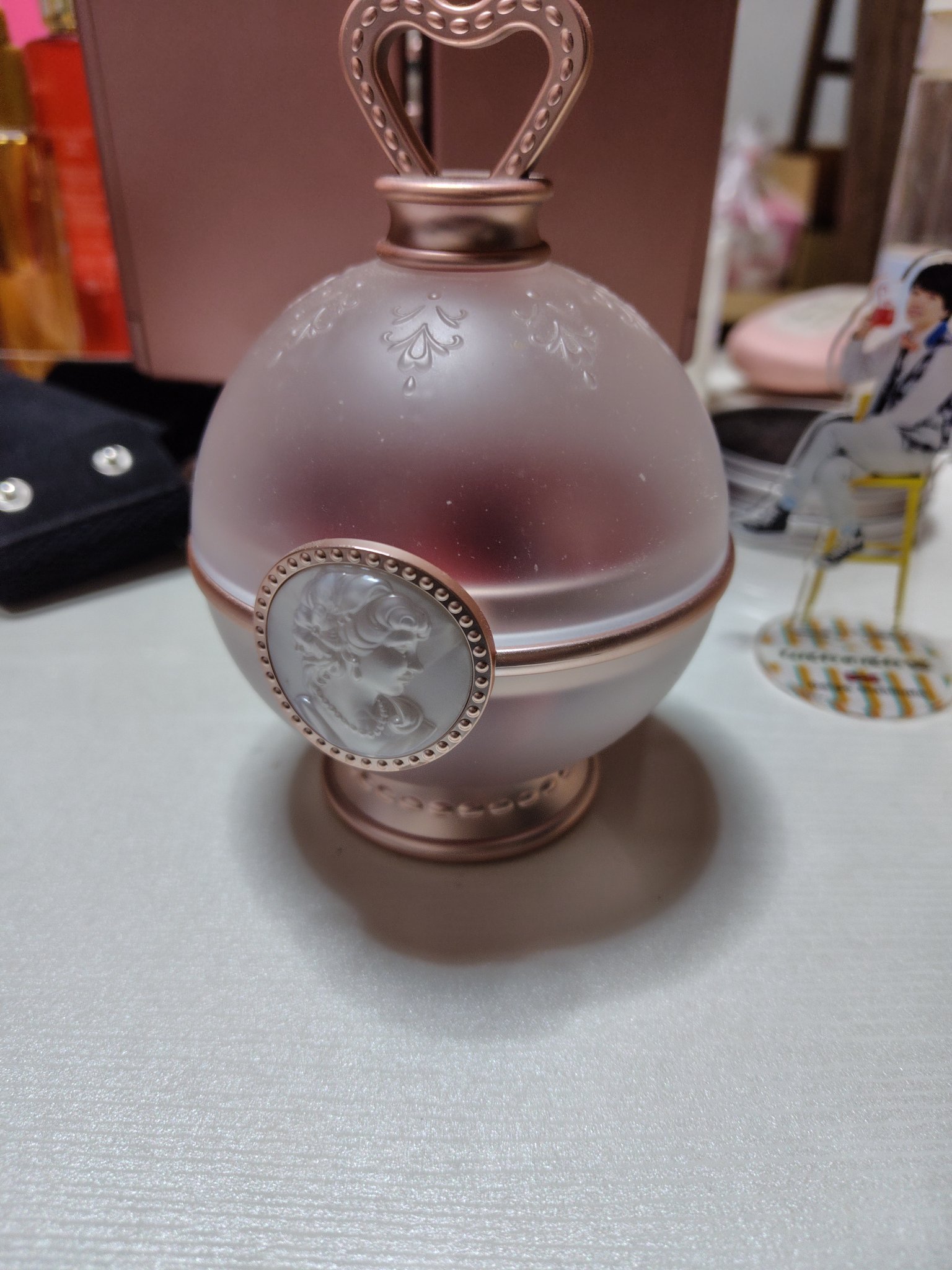 レ・メルヴェイユーズ リミテッドエディション サクラ レ・メルヴェイユーズ ラデュレ / フェイスカラー サクラの公式商品