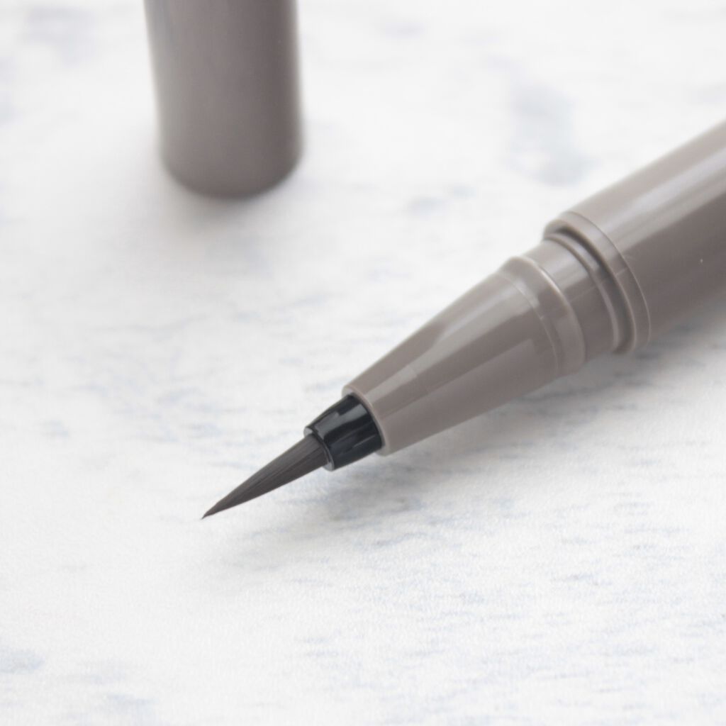 アヴァンセ ジョリ・エ ジョリ・エ リキッドアイライナー/アヴァンセ/リキッドアイライナーを使ったクチコミ（3枚目）