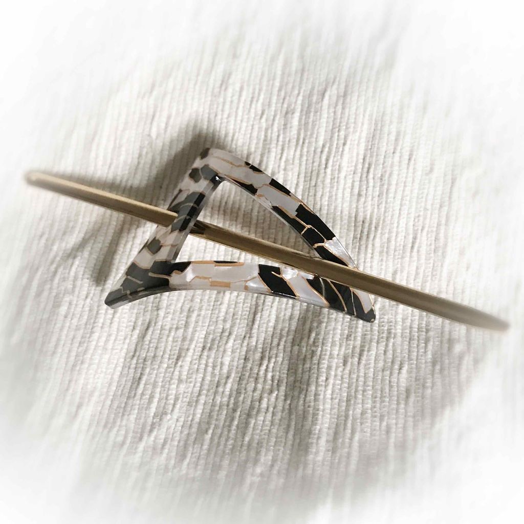 ふらんきんせんす(ふらん)イエベ秋 on LIPS 「ハーフアップお団子ヘアアレンジです。まず両サイドの髪を後ろで1..」(2枚目)