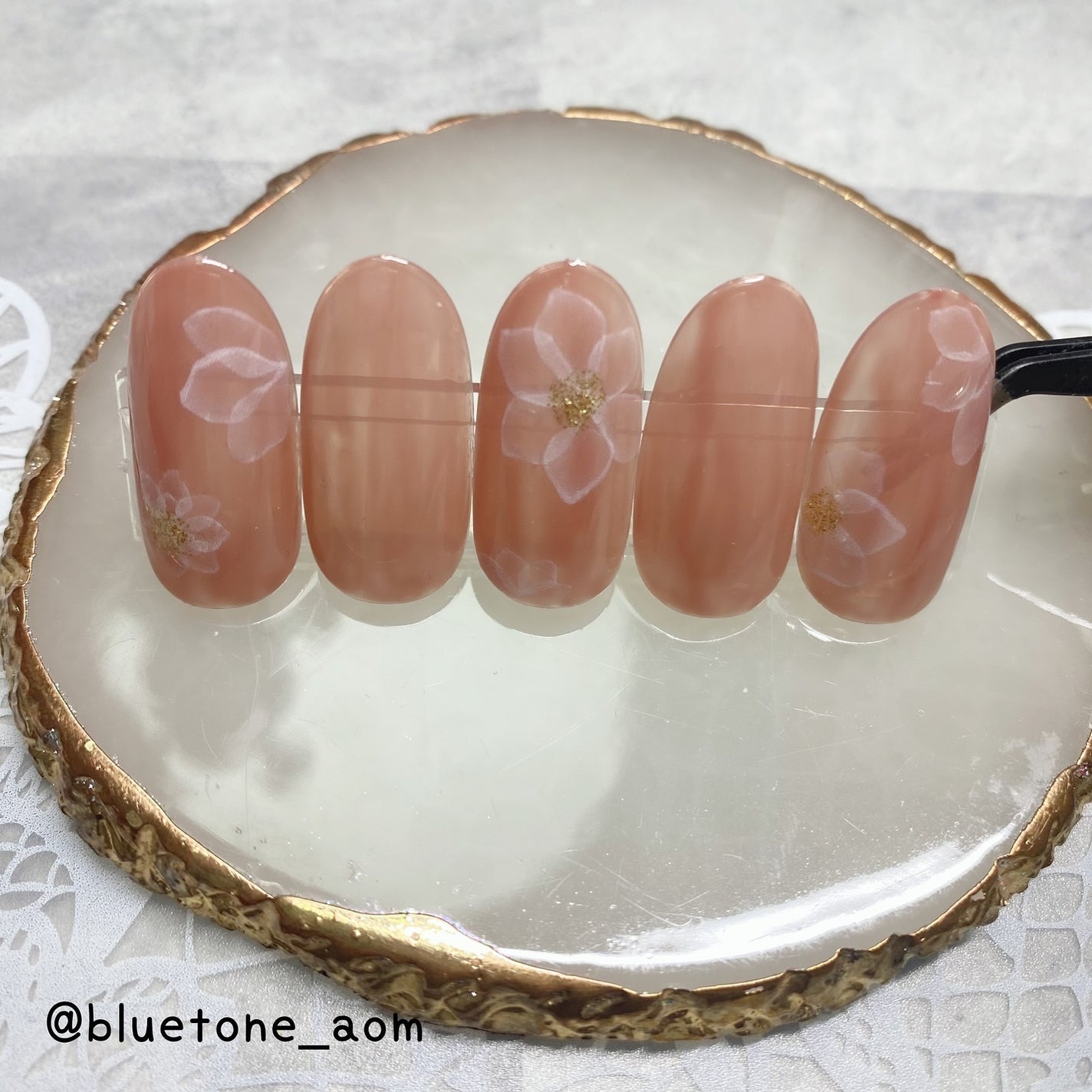 ⋆͛🦖⋆͛aomi on LIPS 「@bn_nail_comさんのFlatartfilmを使ったフ..」(5枚目)