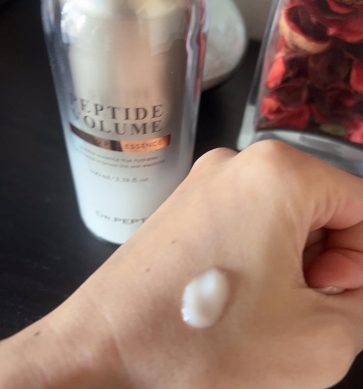 ペプチド ボリューム マスター エッセンス/DR.PEPTI/美容液を使ったクチコミ（2枚目）