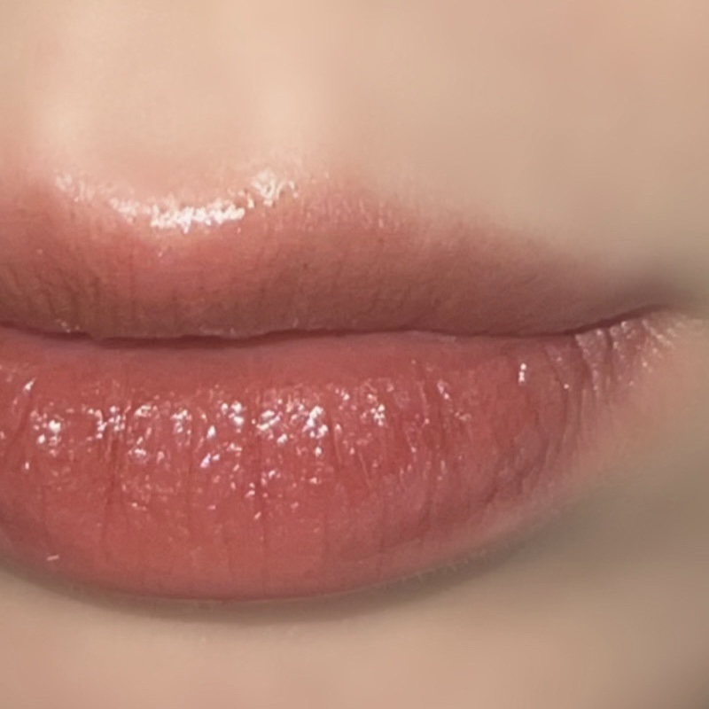 ジューシーラスティングティント/rom&nd/リップティントを使ったクチコミ（2枚目）