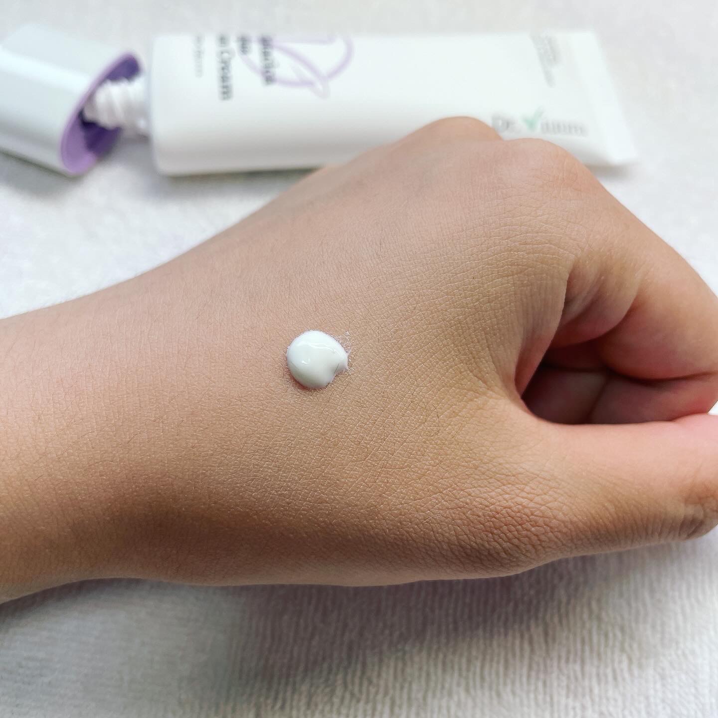 グルタシカ Aサンクリーム/Dr.Viuum/日焼け止めクリームを使ったクチコミ（2枚目）