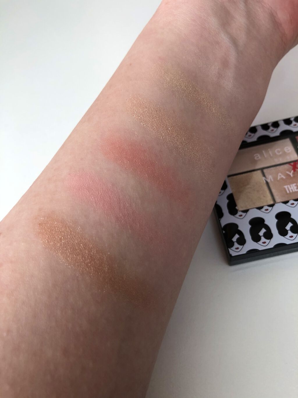 シティミニパレット/MAYBELLINE NEW YORK/アイシャドウパレットを使ったクチコミ（3枚目）