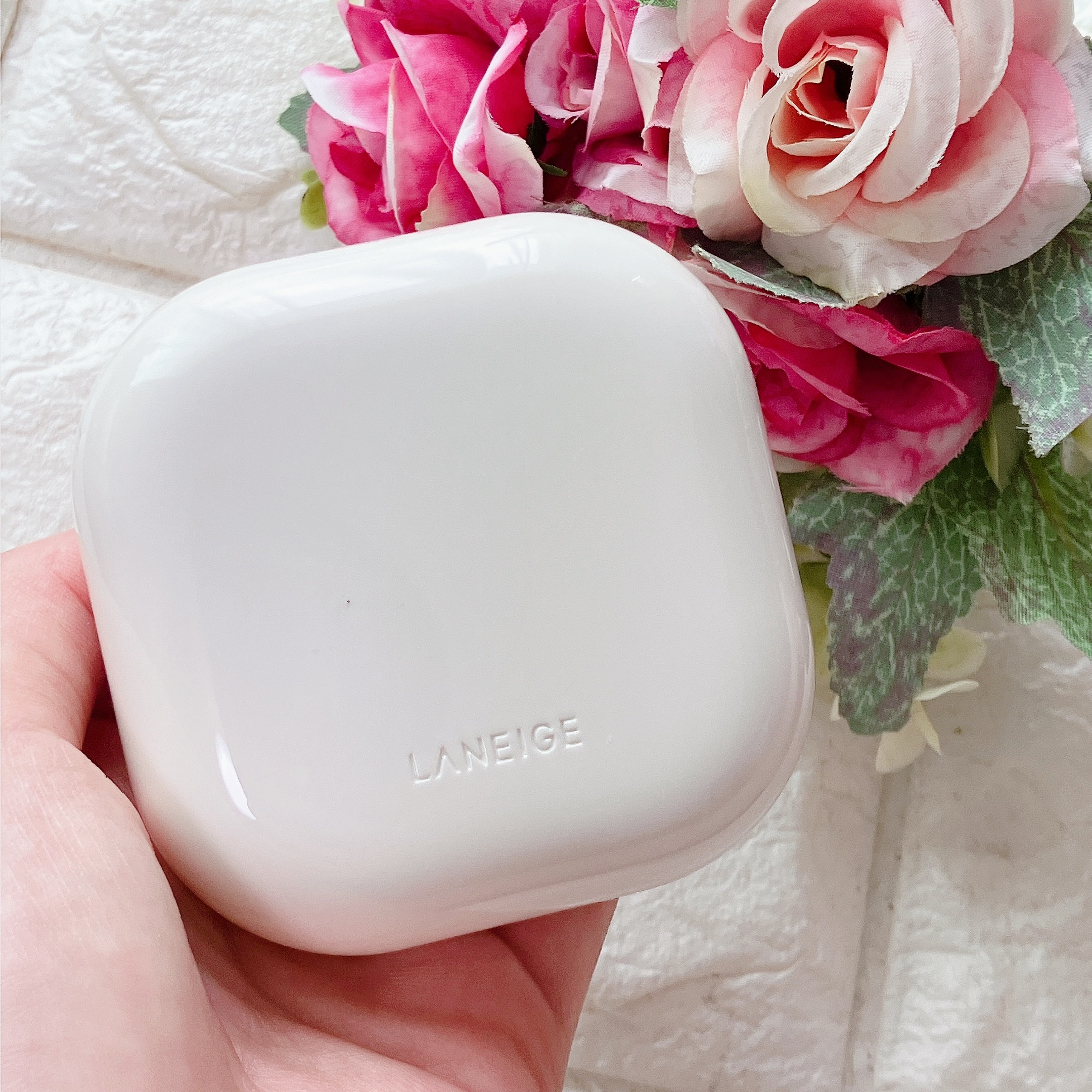 ネオ エッセンシャル フィニッシュパウダー/LANEIGE/ルースパウダーを使ったクチコミ（1枚目）