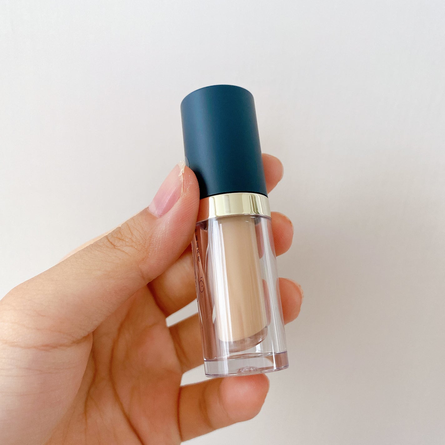 タトゥーウォータープルーフスカーコンシーラー/フォレンコス/リキッドコンシーラーを使ったクチコミ(2枚目)