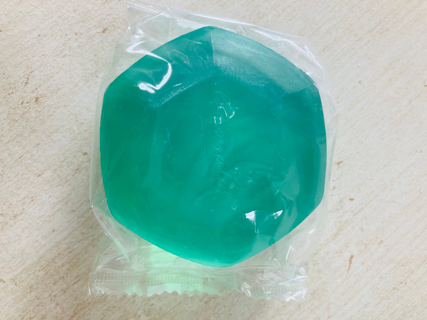 ホネケーキ(エメラルド)NA/SHISEIDO/洗顔石鹸を使ったクチコミ(2枚目)