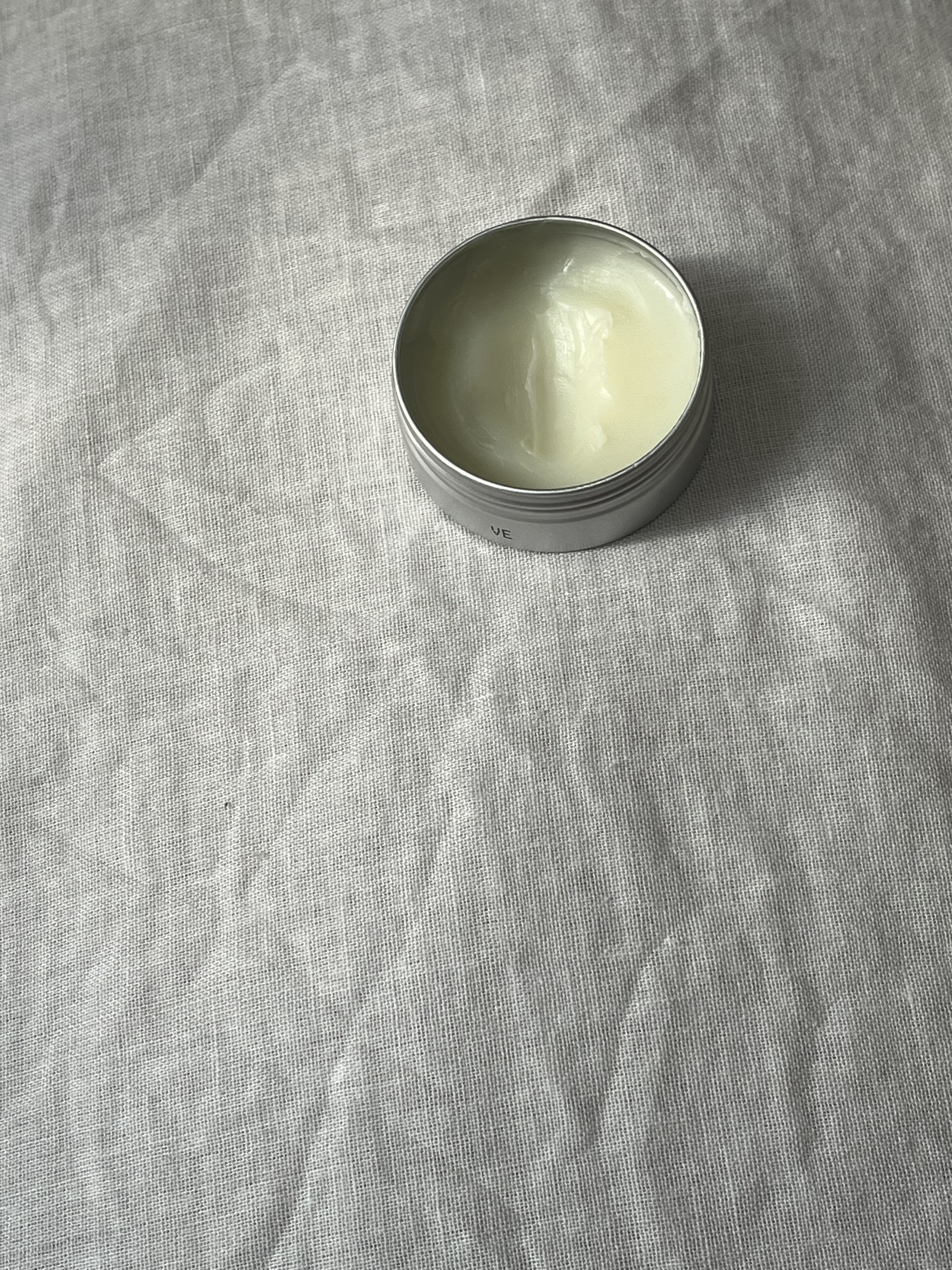 ママバター モイスチャーマルチバーム キンモクセイブレンド/ママバター/フェイスバームを使ったクチコミ（2枚目）