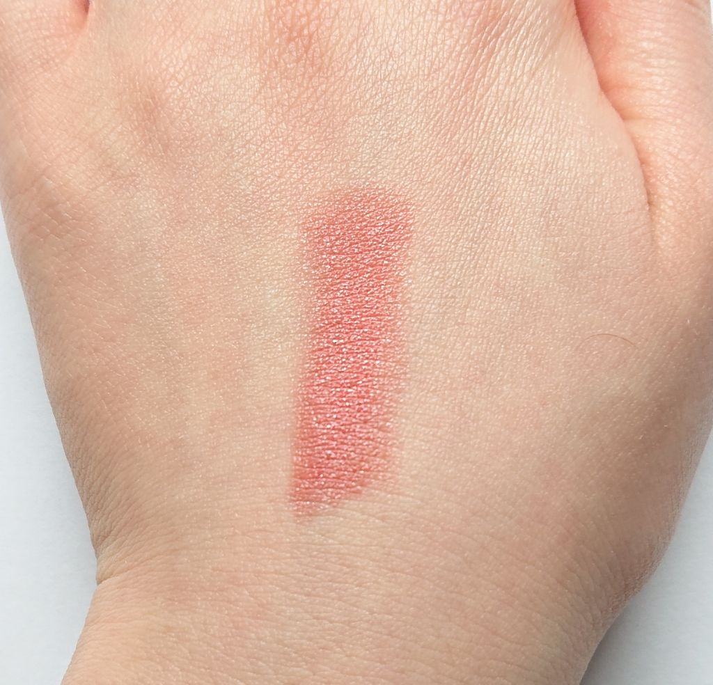 カラーハイビジョンルージュ/KATE/口紅を使ったクチコミ(2枚目)