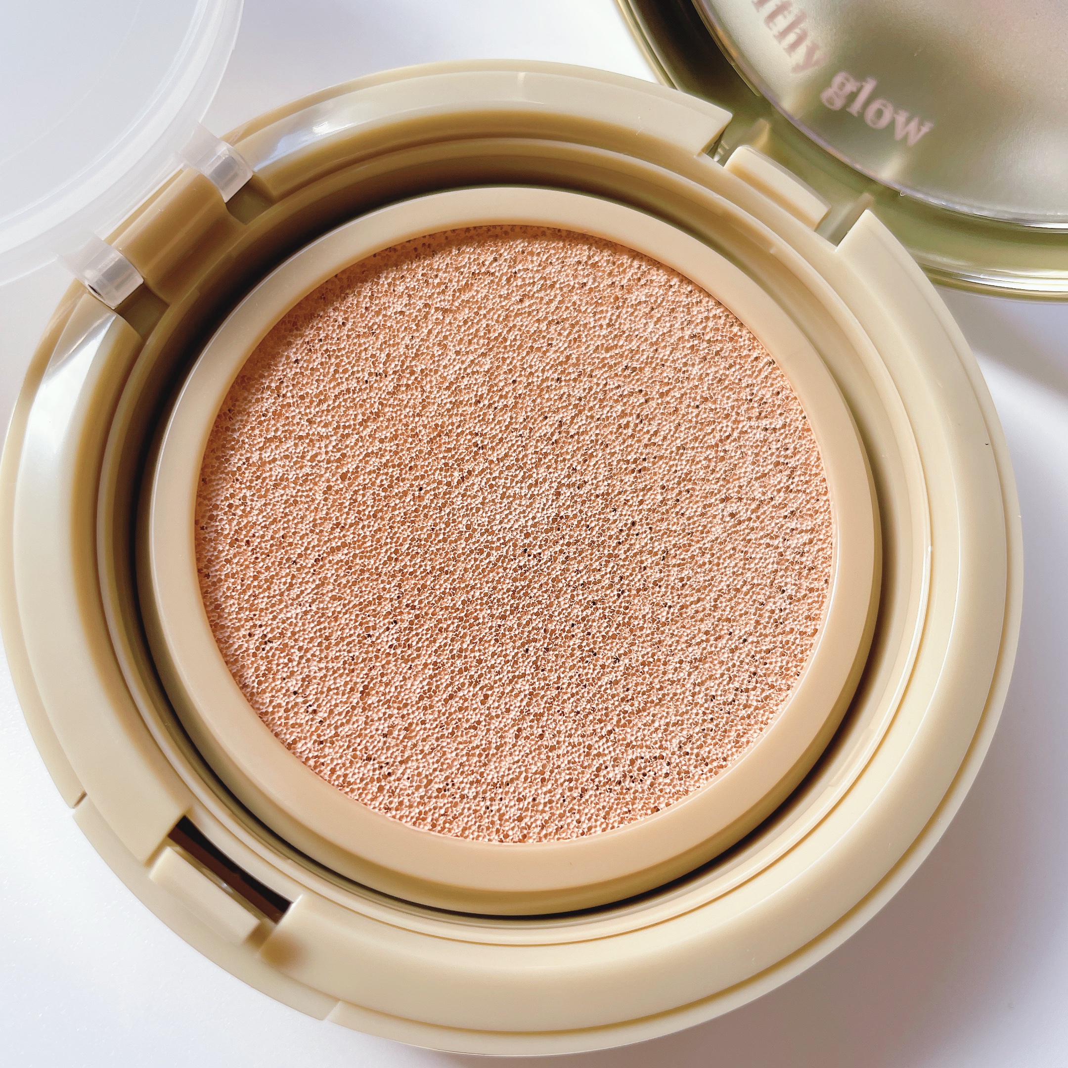 はちみつツヤ肌クッションファンデ/VELY VELY/クッションファンデーションを使ったクチコミ（3枚目）