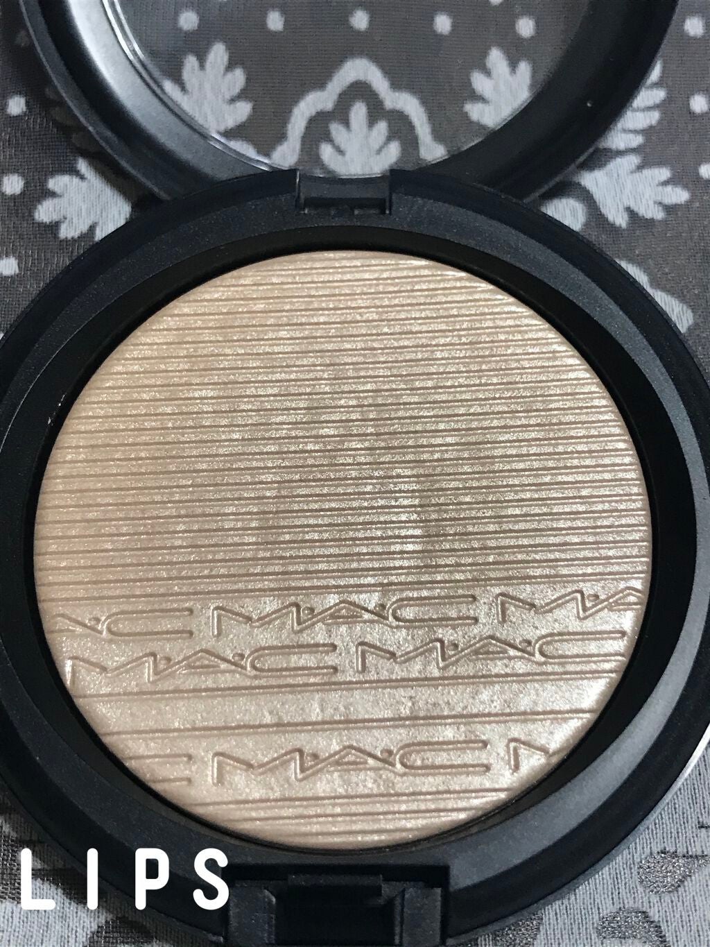 エクストラ ディメンション スキンフィニッシュ/M・A・C/プレストパウダーを使ったクチコミ(2枚目)