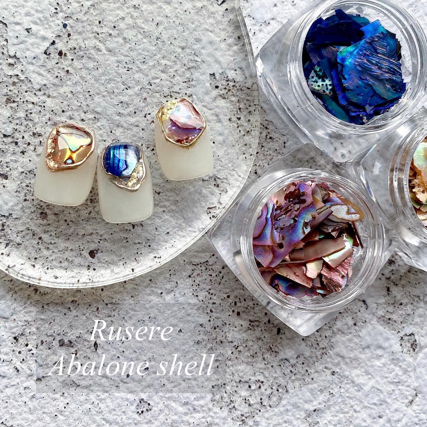 #シェルネイル,#ぷっくりネイル,#夏ネイル,#ショートネイル,#箔ネイル,#アクセサリーネイル,#ぷっくりネイル,#金箔ネイル,#ミラーネイル,#ニュアンスネイル,#セルフネイル,#女子ネイル,#上品ネイルのネイルデザイン