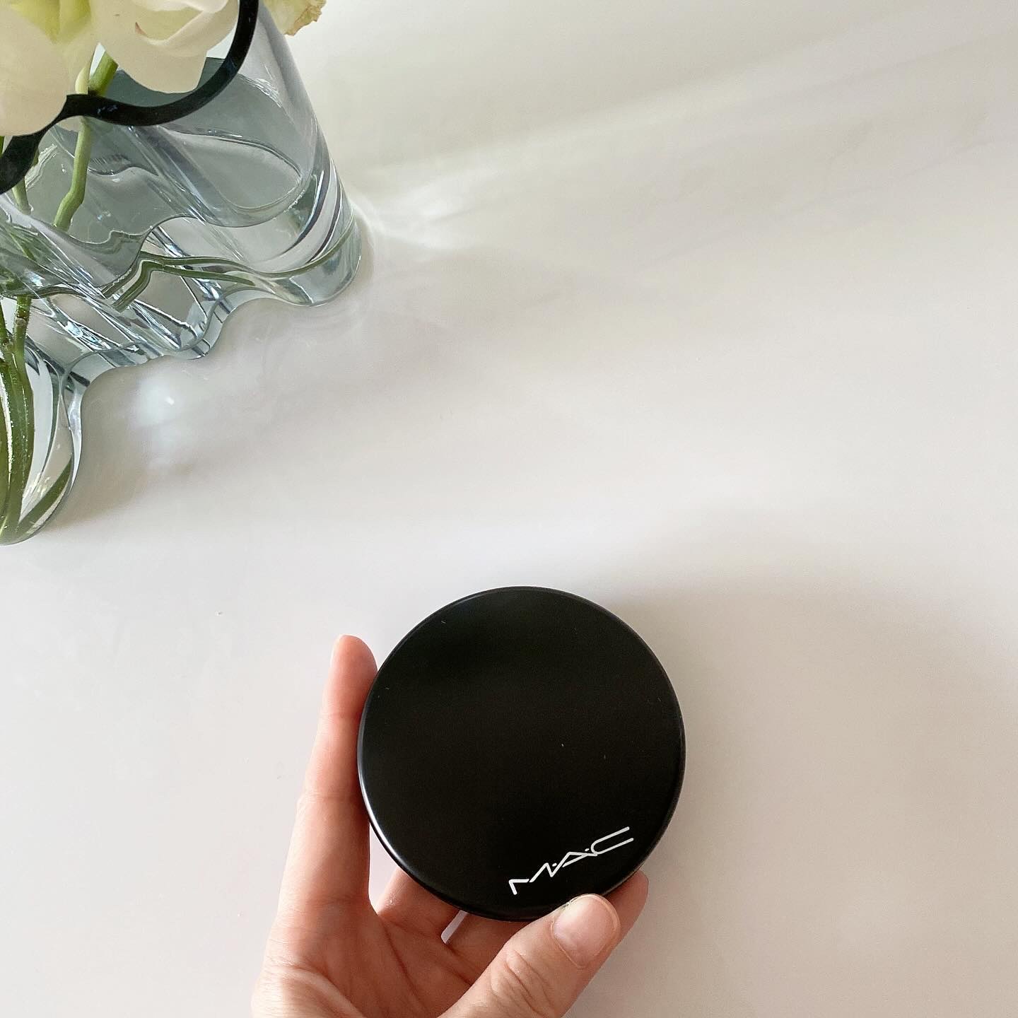 M・A・C ミネラライズ スキンフィニッシュ/ナチュラルのクチコミ「MACの名品。リピートコスメ。
3Wayで使用中（質感は2、4ページ目で）
⁡
ミネラライズシ.....」（3枚目）