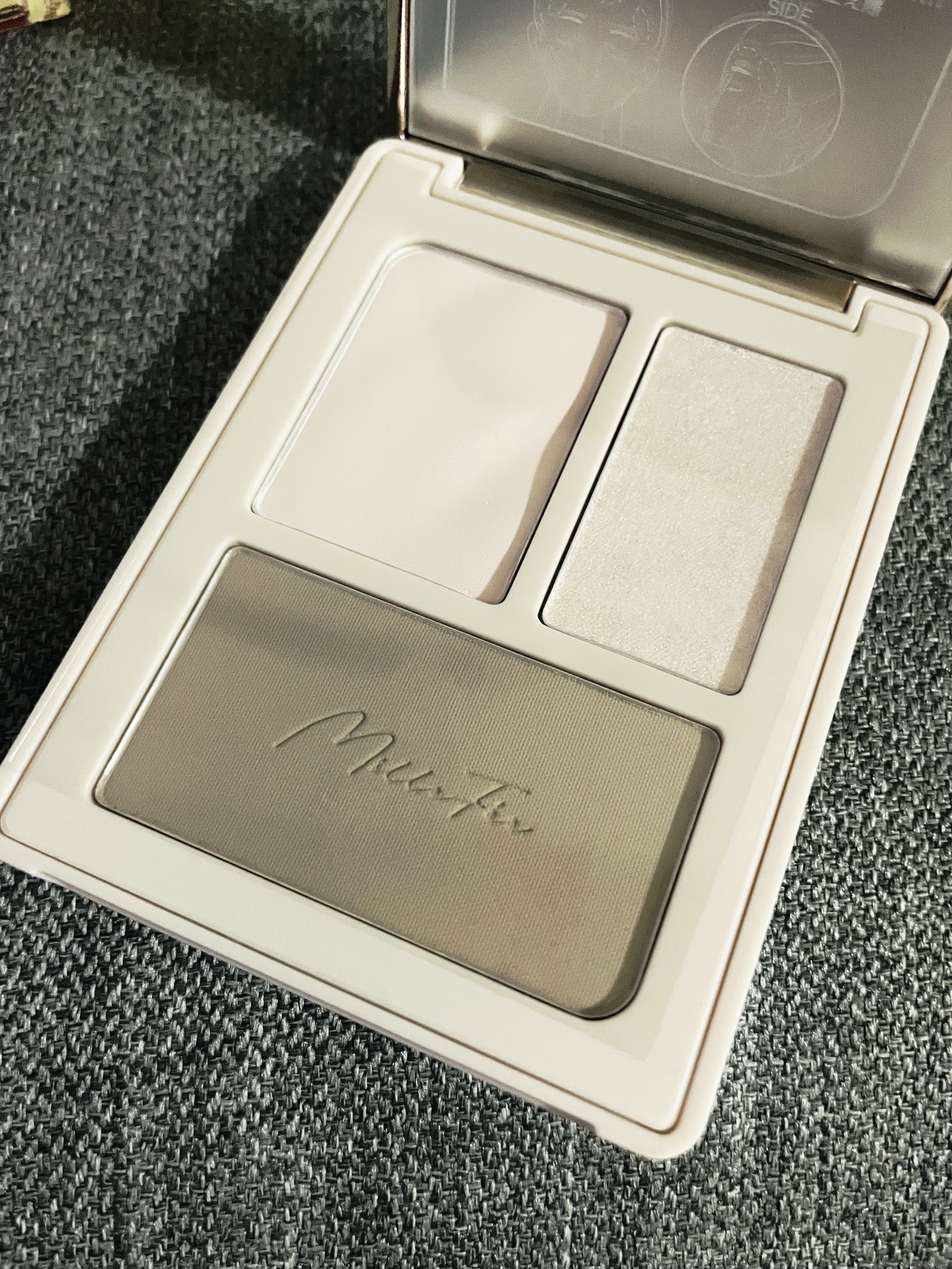 チート顔コントゥアパレット/MilleFée/パウダーハイライトを使ったクチコミ（2枚目）