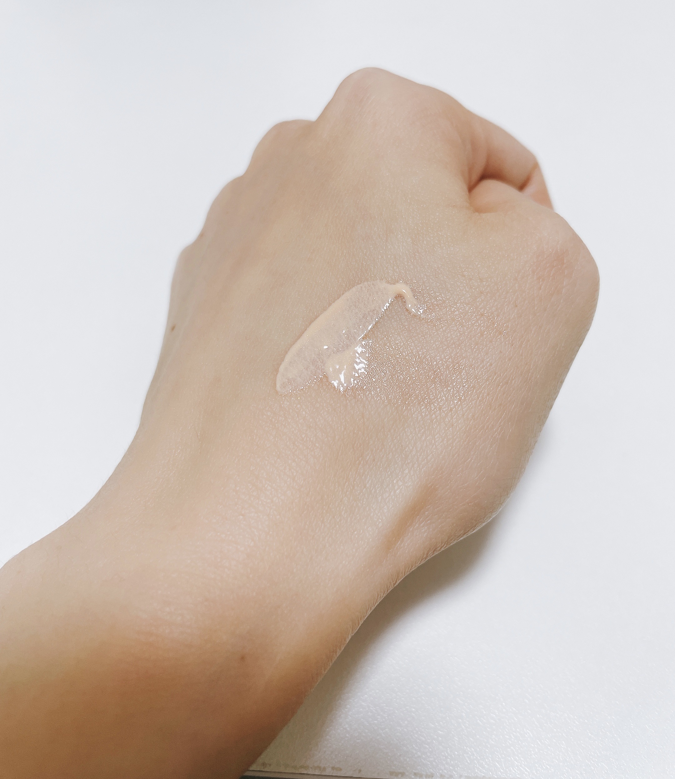 &be UVプライマー シャイニーグロウ/＆be/化粧下地を使ったクチコミ（2枚目）