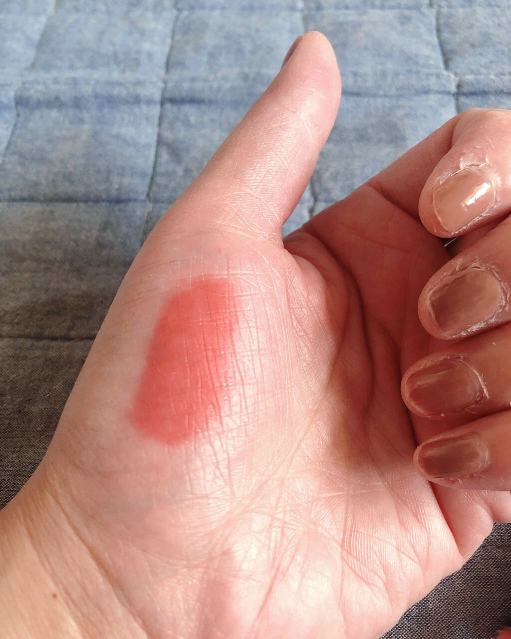 シルキーティント 05ピンクコーラル/Witch's Pouch/リップティントを使ったクチコミ（2枚目）