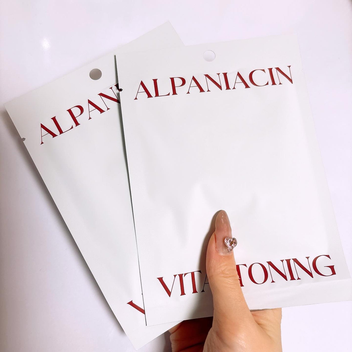 LENA on LIPS 「#乾燥シーズンマストバイ.▷@shionle_jp@shion..」(2枚目)