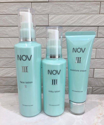 NOV Ⅲ ミルキィローションのクチコミ「ノブ Ⅲ ミルキィローション
みずみずしい✨
サラサラしてるのに
肌なじみも良いよー◎
.....」(3枚目)