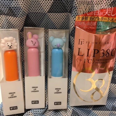 BT21 × VT Cosmetic glow  lip lacquer/VT/リップグロスを使ったクチコミ（1枚目）