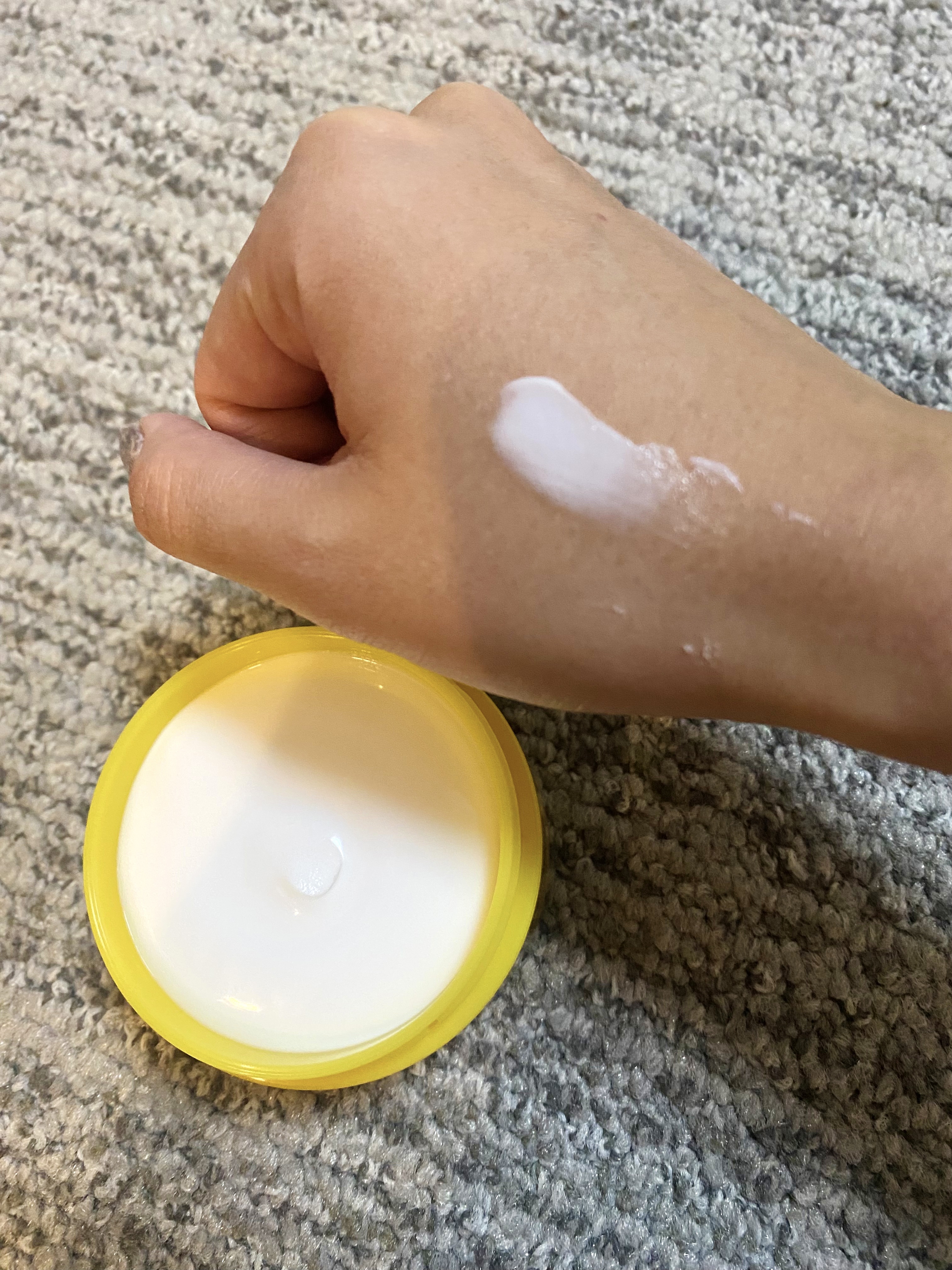 越冬クリームｎ/ビーハニー/ボディクリームを使ったクチコミ（3枚目）