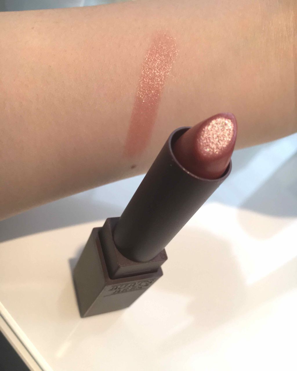 Glossy Lipstick /BURT'S BEES/口紅を使ったクチコミ（2枚目）