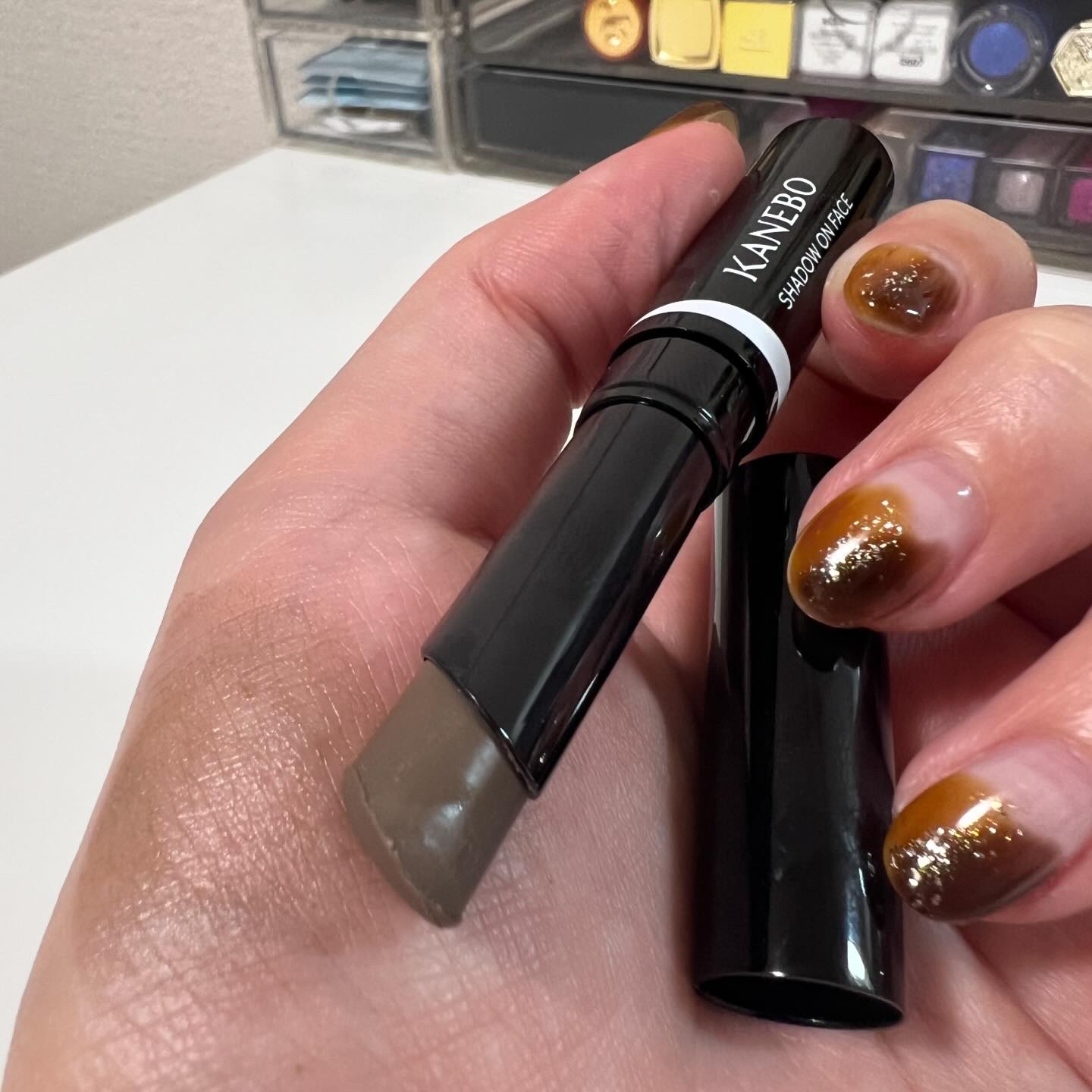 シャドウオンフェース/KANEBO/シェーディングを使ったクチコミ（2枚目）