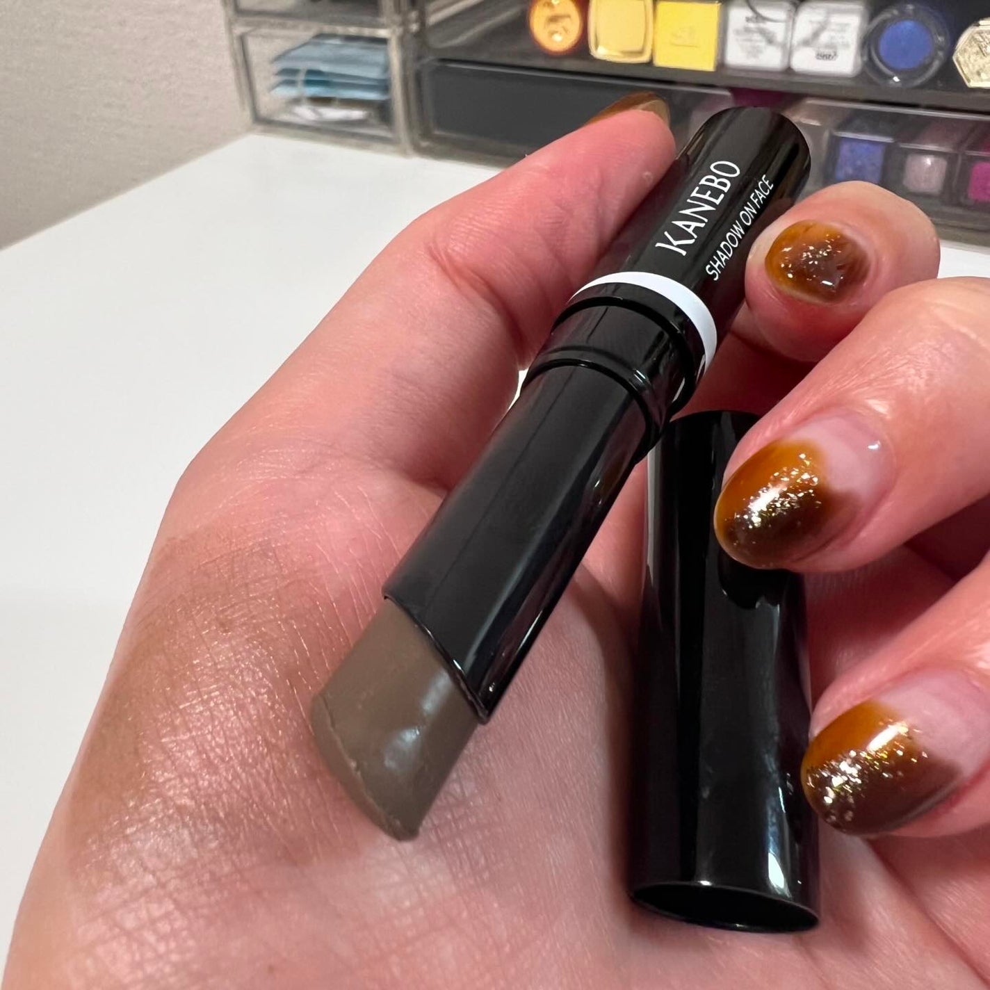 シャドウオンフェース/KANEBO/シェーディングを使ったクチコミ(2枚目)