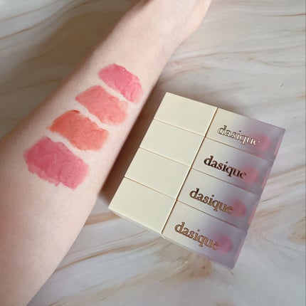 하나┆フォロバ100 on LIPS 「2月1日発売.ᐟ.ᐟデイジークから可愛すぎるバタークリームコレ..」(4枚目)