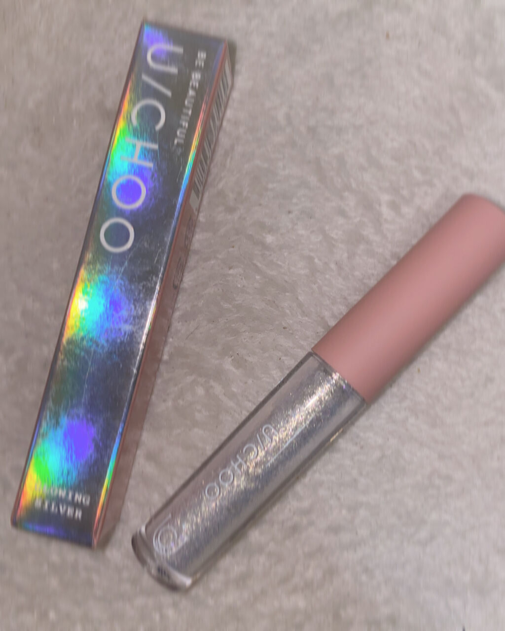  ワオ アイ グリッター グロウイングシルバー(GLOWING SILVER)/U/CHOO/グリッターを使ったクチコミ（1枚目）