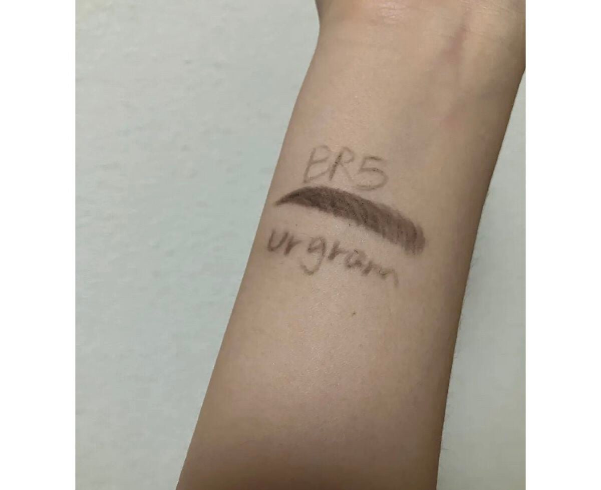 有益情報お届け on LIPS 「何本目のリピートかわからない、、。超おすすめなアイブロウペンシ..」(2枚目)