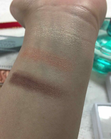トーンアップアイシャドウ/CEZANNE/アイシャドウパレットを使ったクチコミ(3枚目)