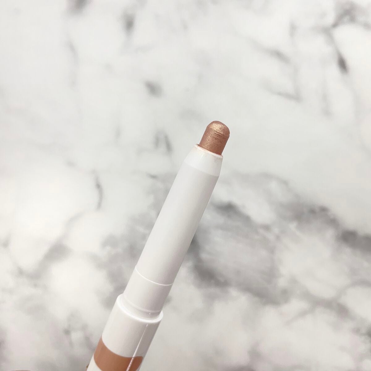 アイムスティックシャドウシマー/i’m meme/スティックアイシャドウを使ったクチコミ(2枚目)