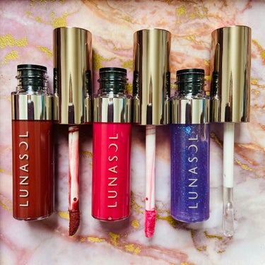 LUNASOL ホリデーリップキットのクチコミ「💄LUNASOL
ホリデーリップキット
EX01 コンポート(マット)
EX01 サテンリボン.....」（1枚目）