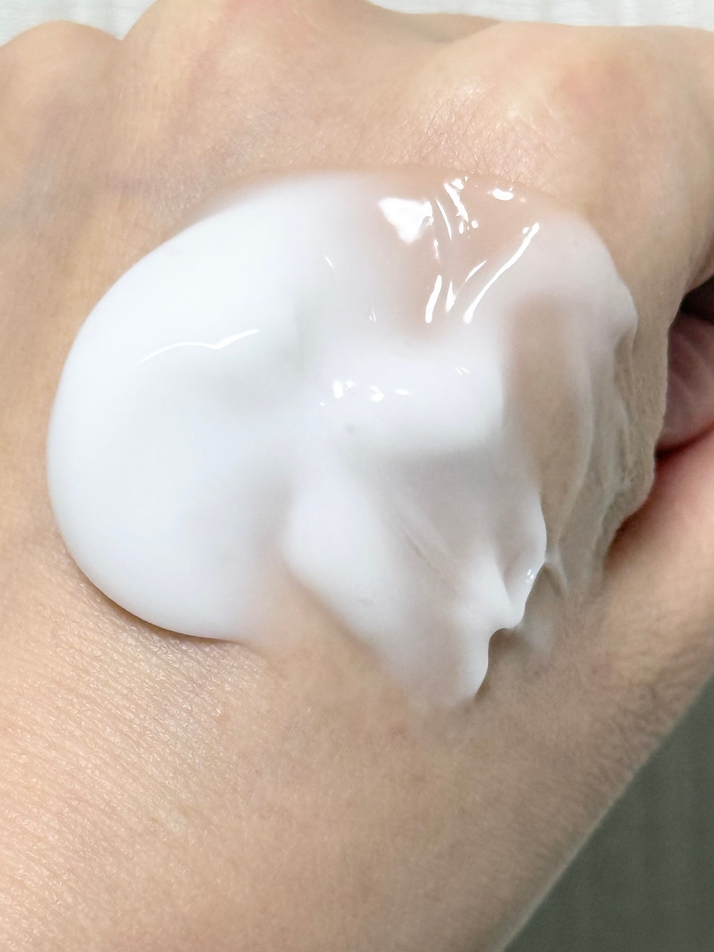 パフュームボディローション リリィムスクホワイトティー/TEABLESS/ボディローションを使ったクチコミ(3枚目)