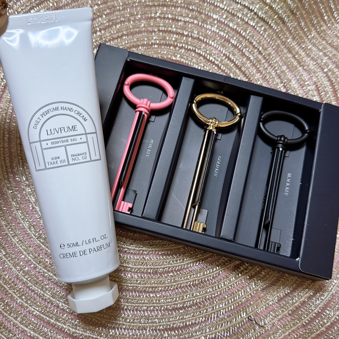 BLANC LE NOIR HAND CREAM+SLATE KEY TRIO SET LUVFUME