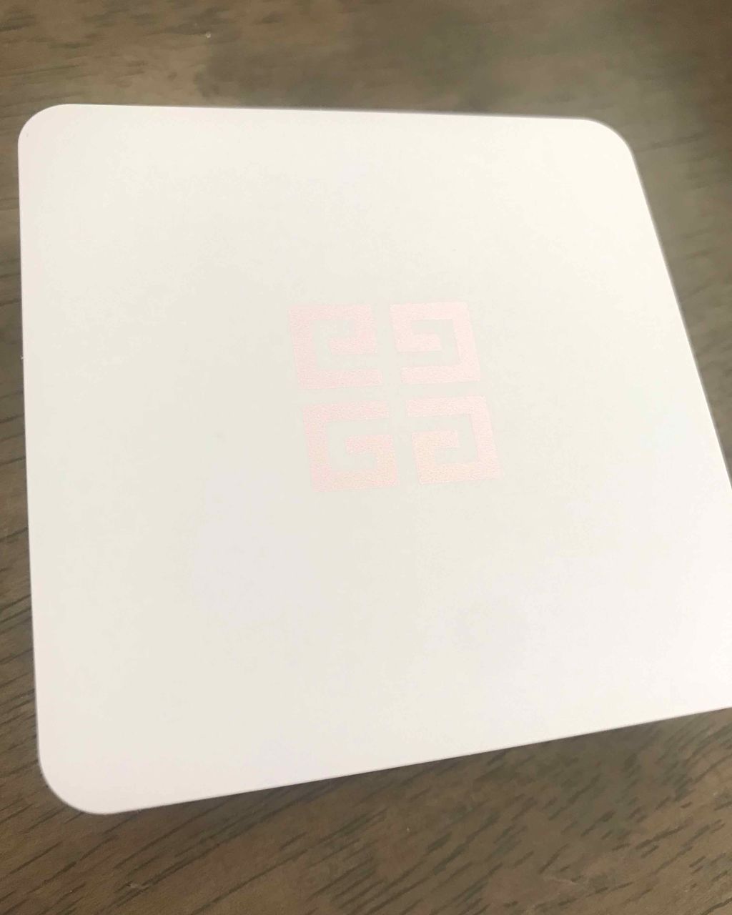 ランタンポレル ブロッサム クリーム コンパクト/GIVENCHY/化粧下地を使ったクチコミ(3枚目)