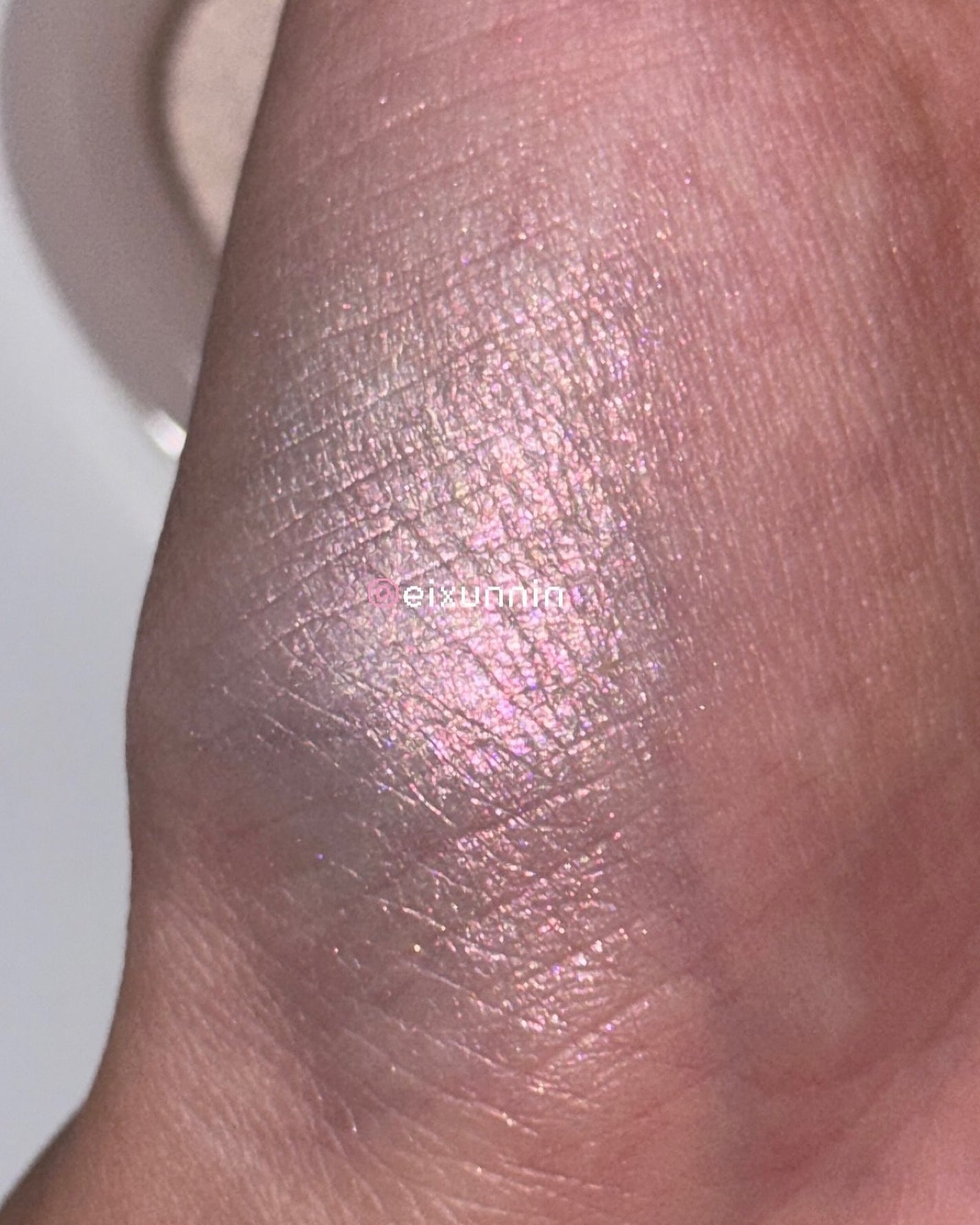 ラヴビーム グロウヴェール/lilybyred/パウダーハイライトを使ったクチコミ(2枚目)