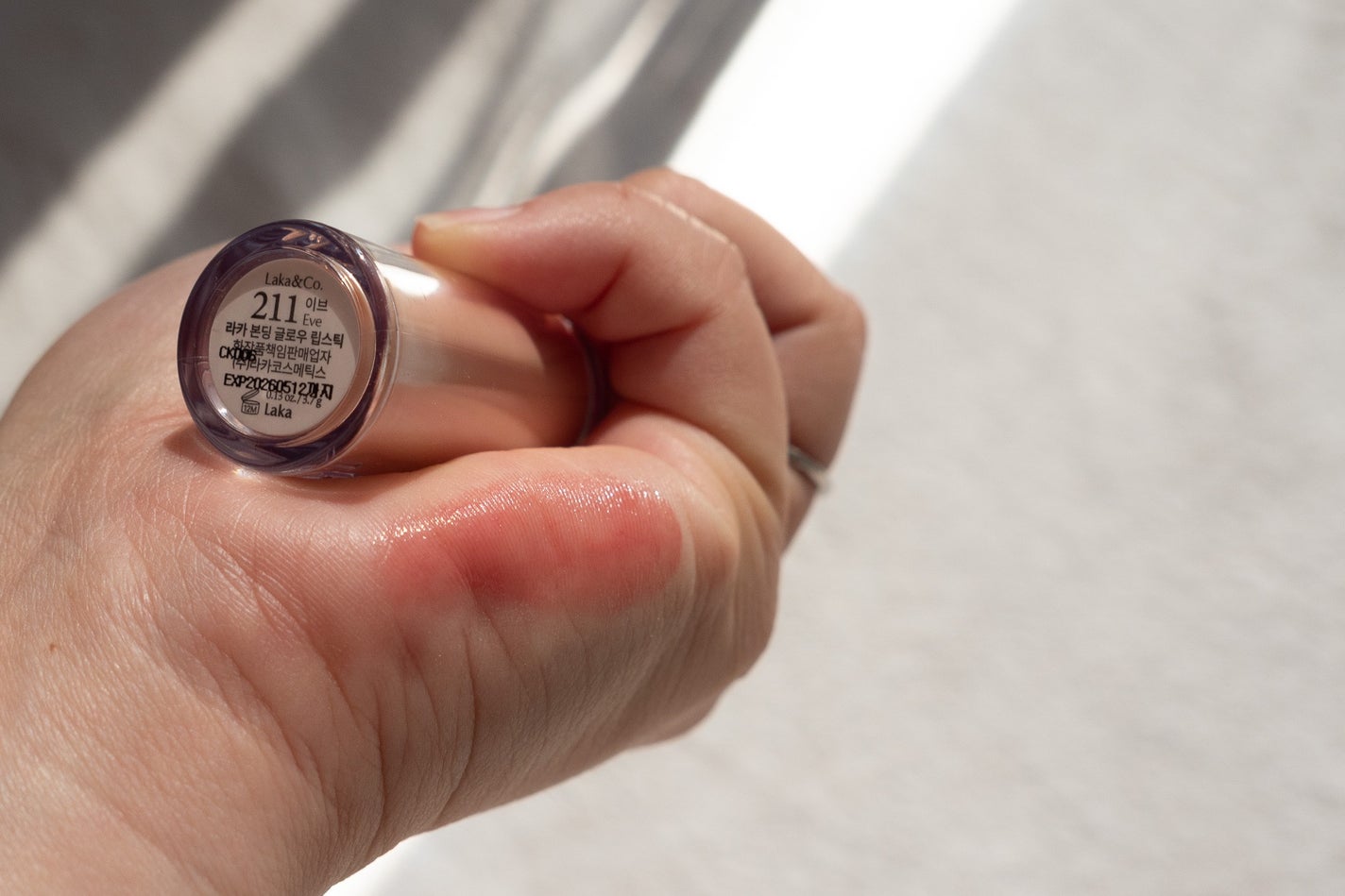 ボンディンググロウリップスティック/Laka/口紅を使ったクチコミ(3枚目)