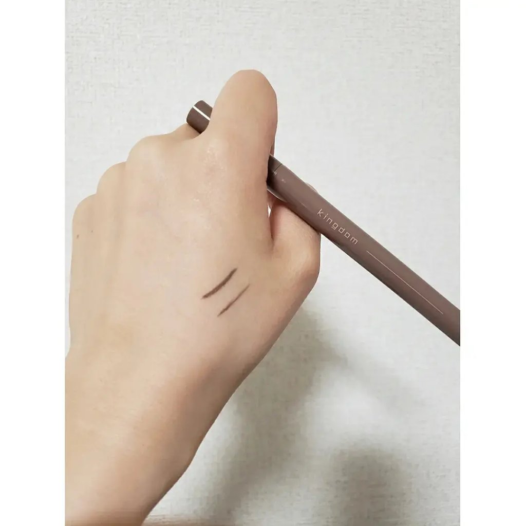 キングダム リキッドアイライナーR1/キングダム/リキッドアイライナーを使ったクチコミ（2枚目）