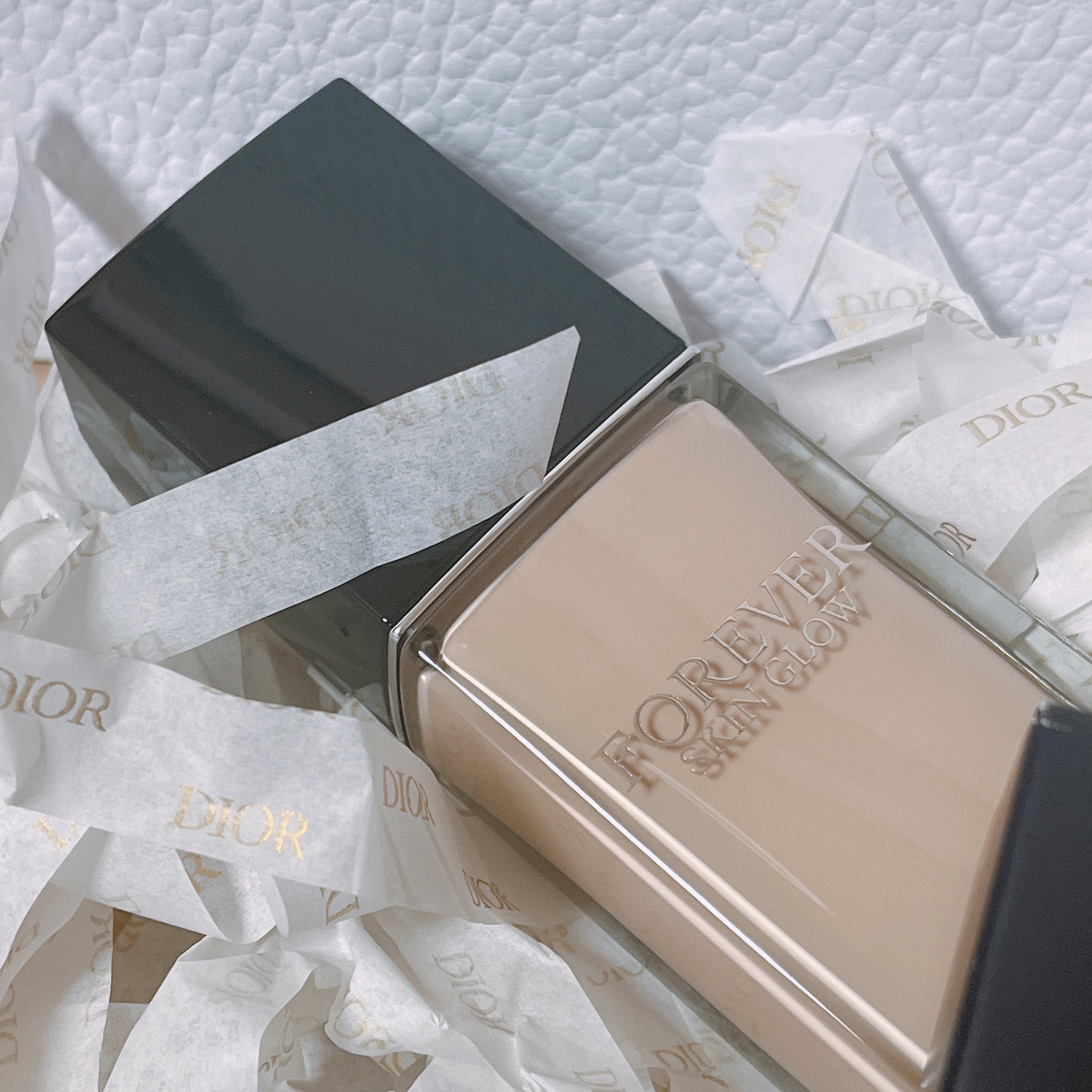 ディオールスキン フォーエヴァー フルイド グロウ/Dior/リキッドファンデーションを使ったクチコミ（1枚目）