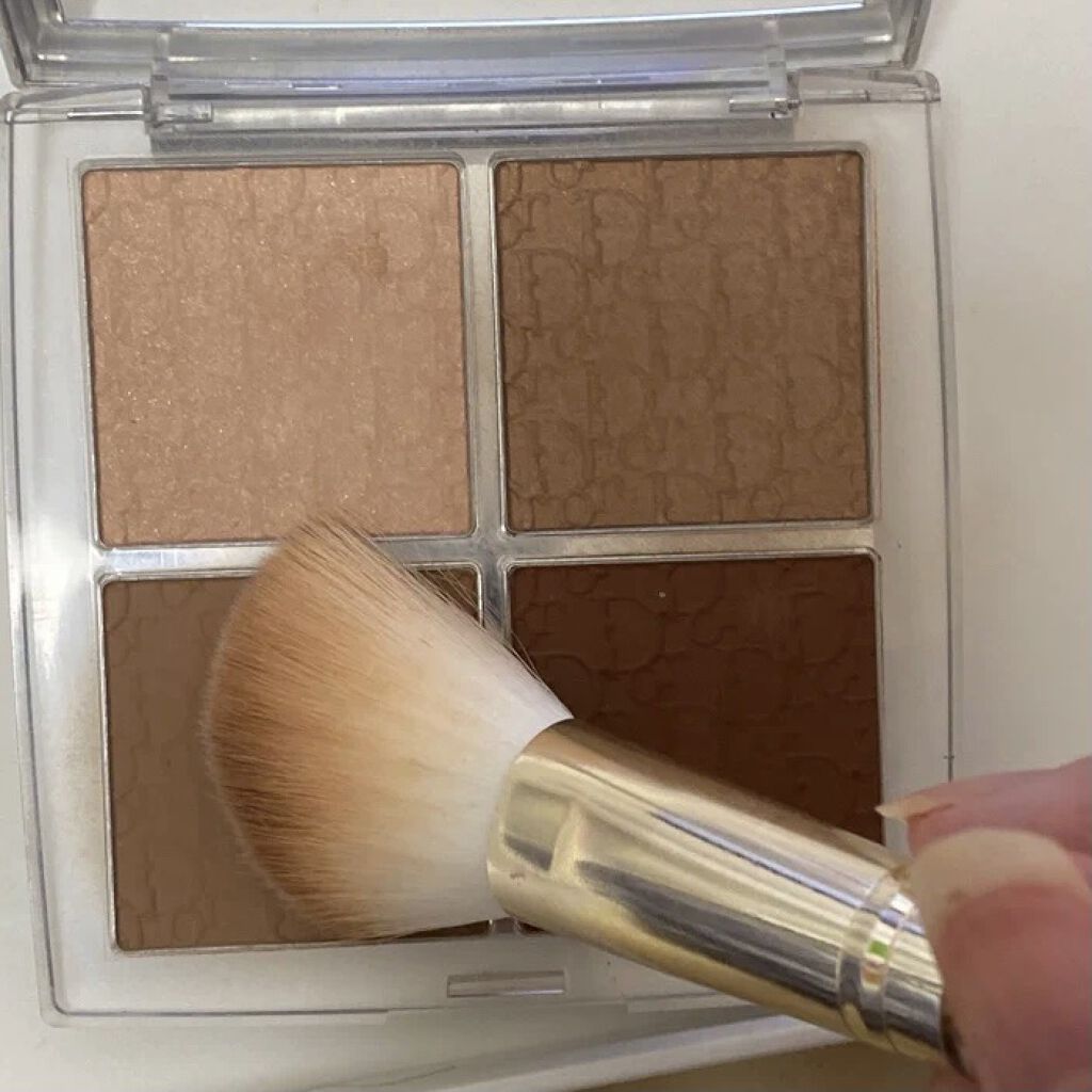 ディオール バックステージ コントゥール パレット 001/Dior/プレストパウダーを使ったクチコミ（3枚目）