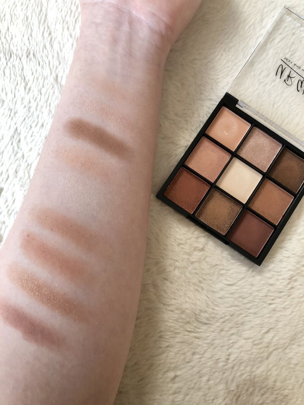 UR GLAM　BLOOMING EYE COLOR PALETTE/U R GLAM/アイシャドウパレットを使ったクチコミ（1枚目）