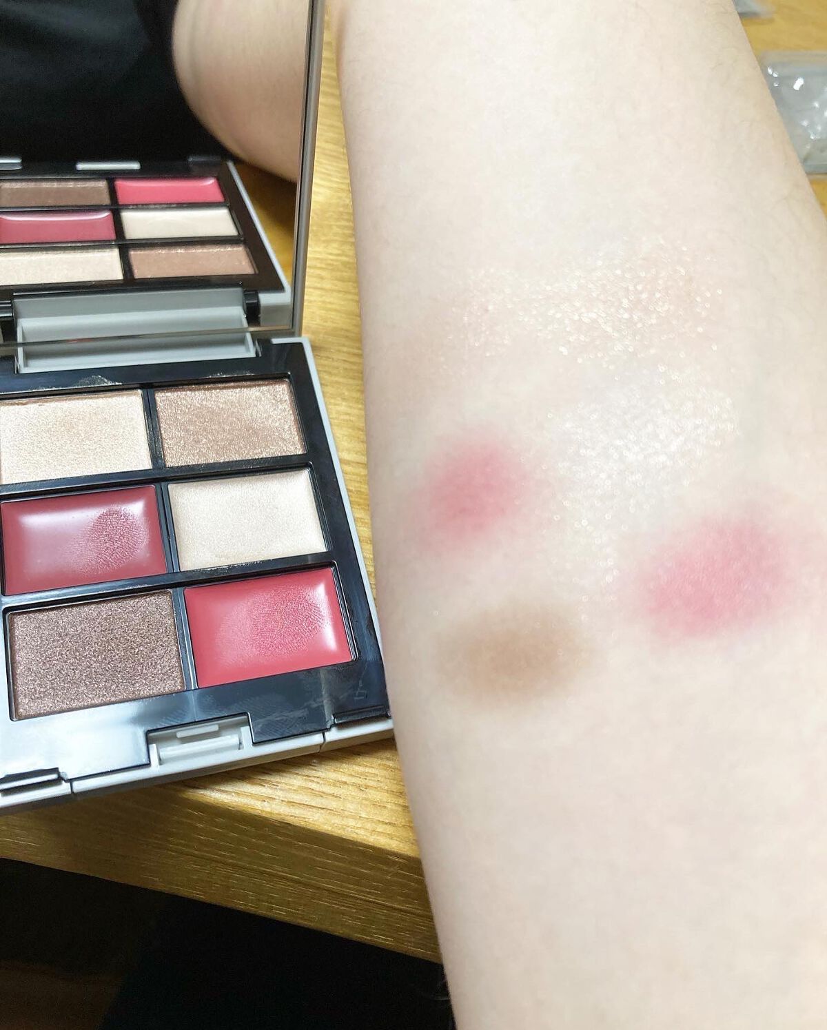 マミマロロン on LIPS 「#MNコスメ届いた瞬間から可愛すぎてテンション上がるー❤️バリ..」(5枚目)