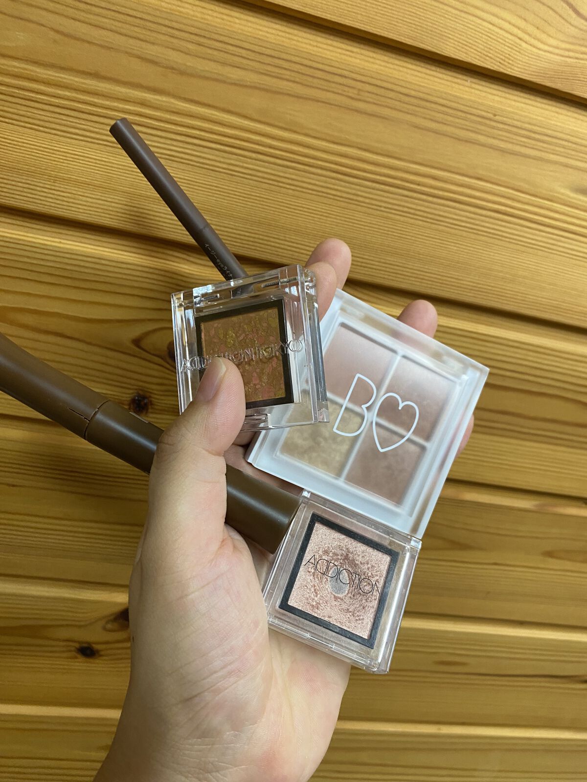 ザ アイシャドウ アンポリッシュ ジェム/ADDICTION/単色アイシャドウを使ったクチコミ（2枚目）