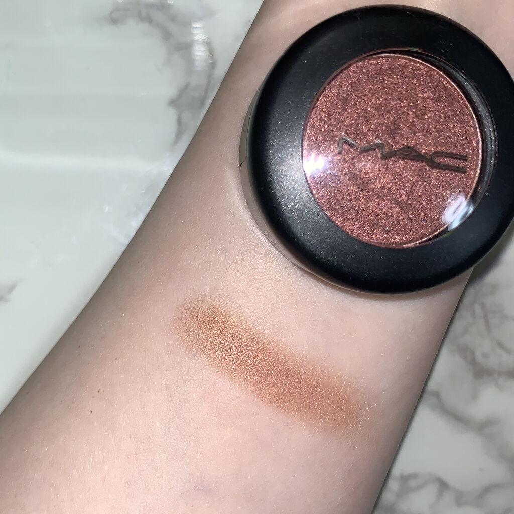 スモール アイシャドウ スター バイオレット/M・A・C/単色アイシャドウを使ったクチコミ（2枚目）